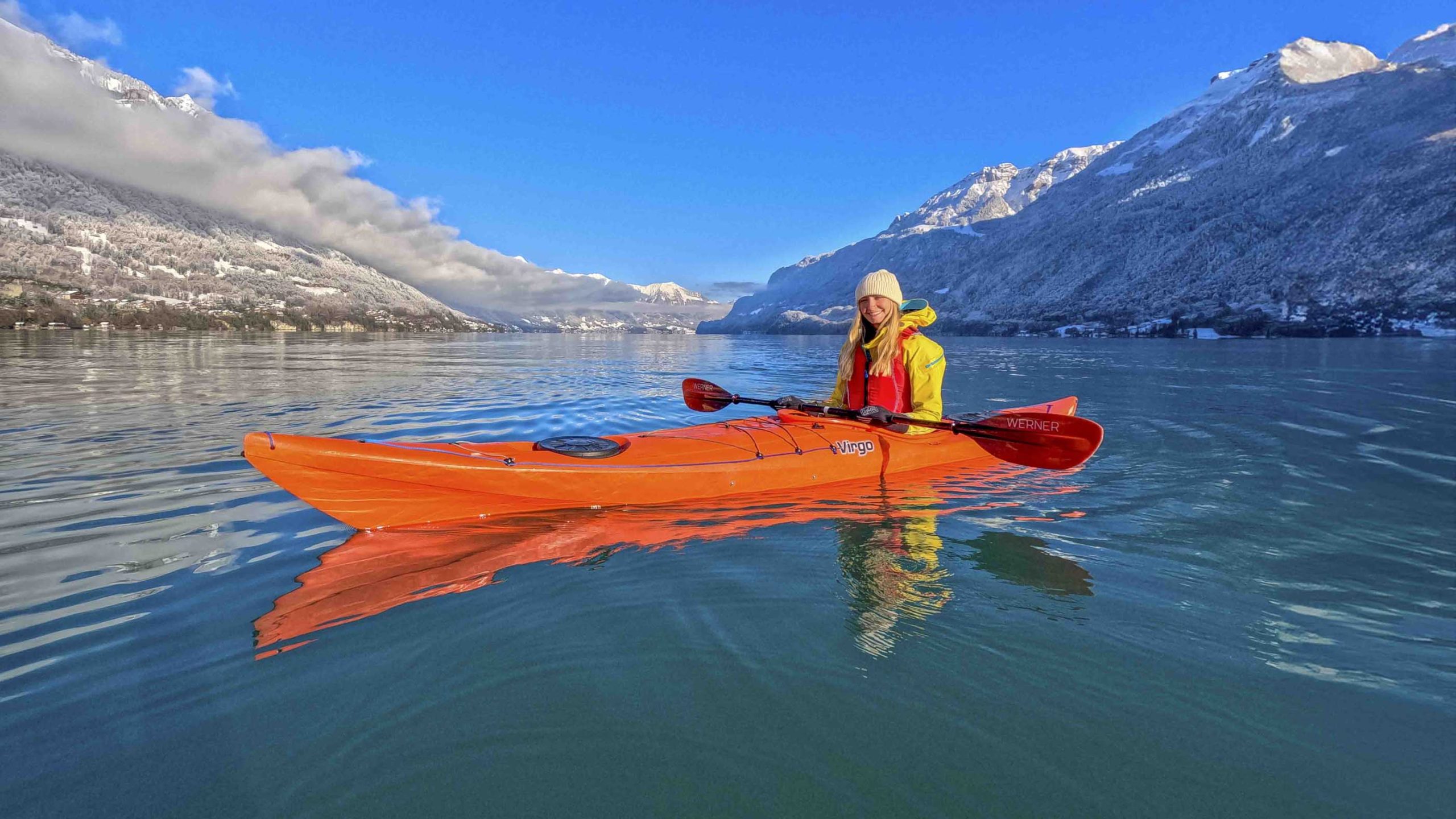 SLINGSHOT Soldes Boutique -SLINGSHOT Soldes Boutique Hightide Kayak School Winter Kayak Tour Lake Brienz scaled 1